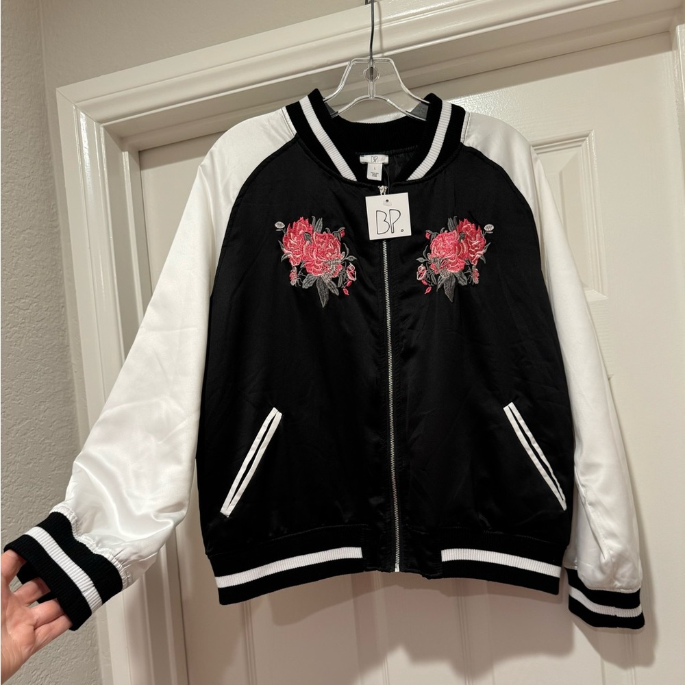 NWT New BP Satin Baseball Jacket Pockets Black & White with Red Roses Size Large